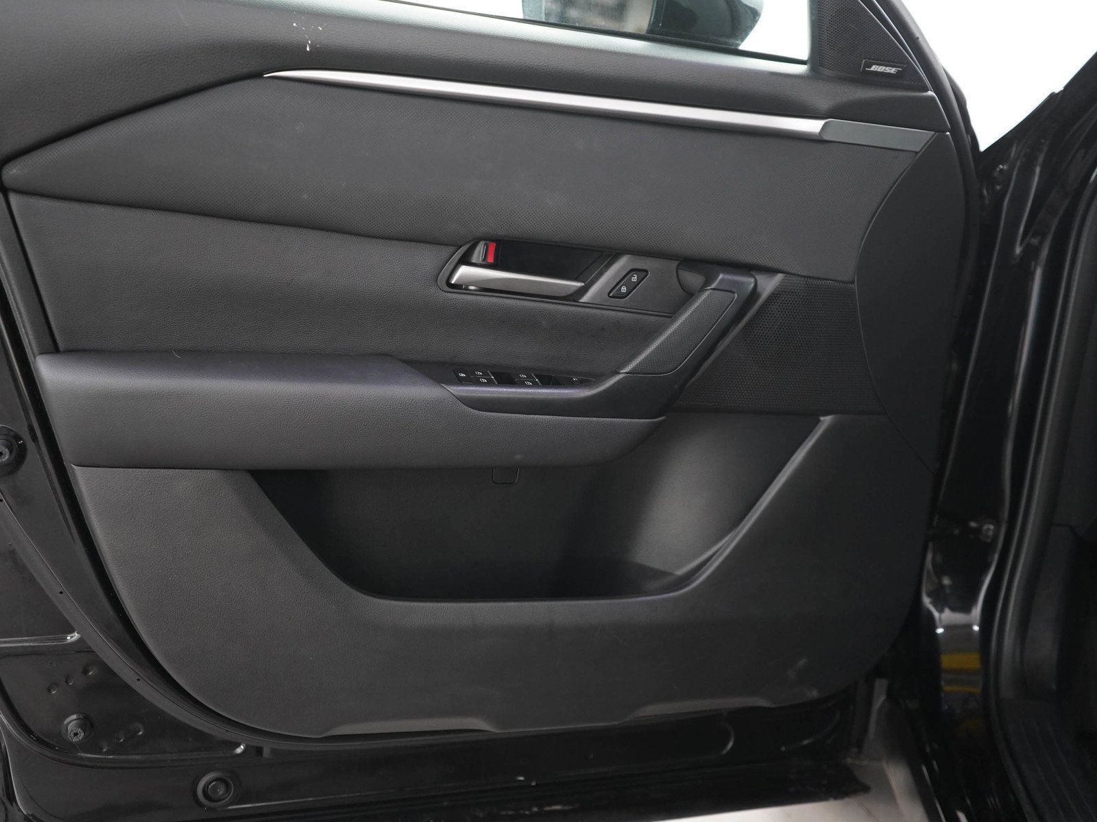 Used 2024 MAZDA CX-50 AWD 2.5 S w/ Cargo Package image 19