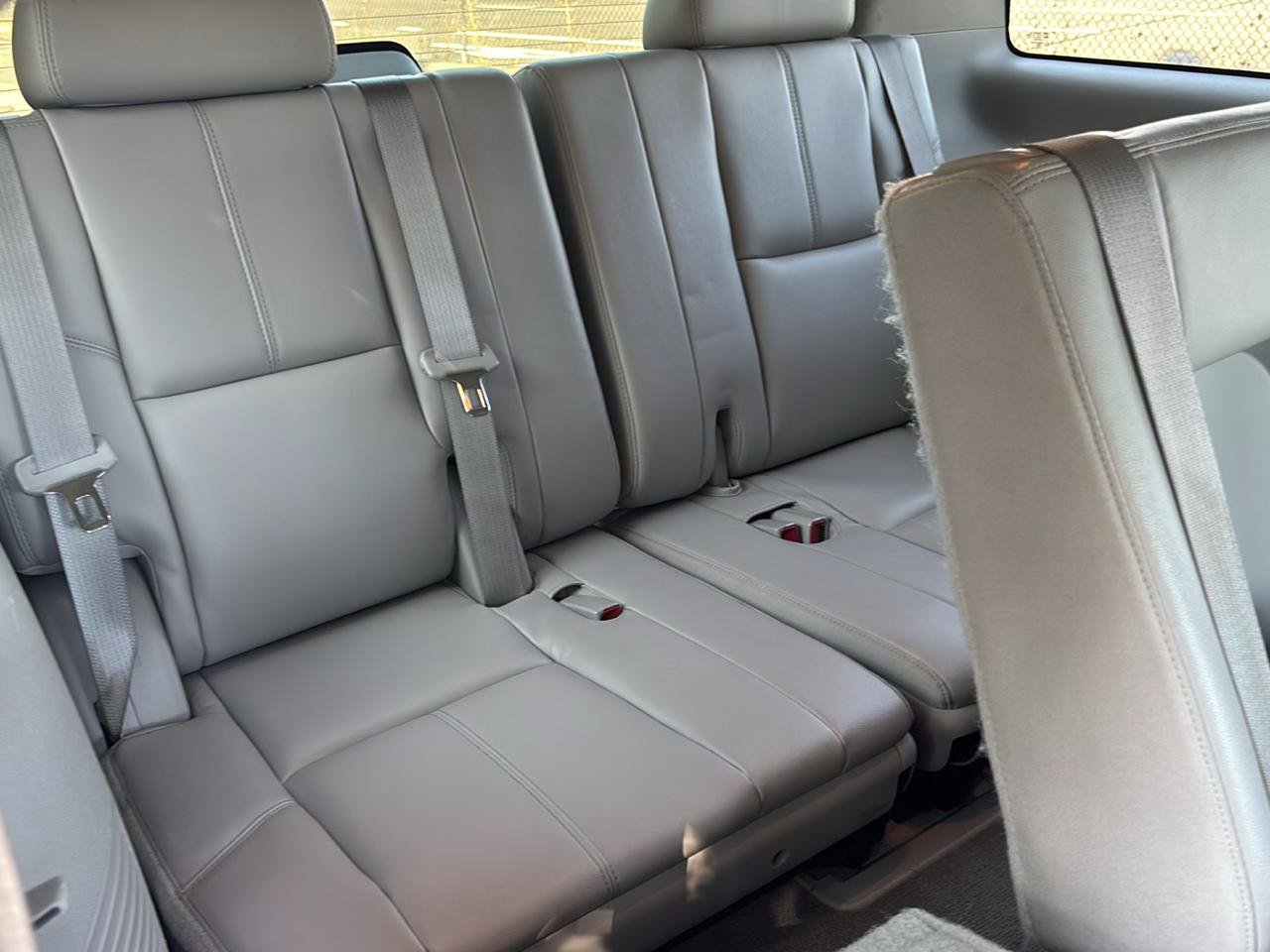 Used 2012 Chevrolet Tahoe 4WD LT w/ Luxury Package image 38