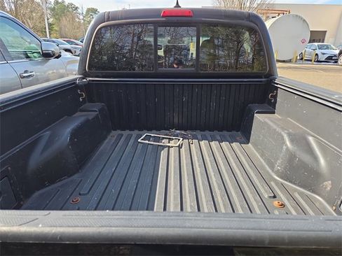 Used 2015 Toyota Tacoma Base image 6