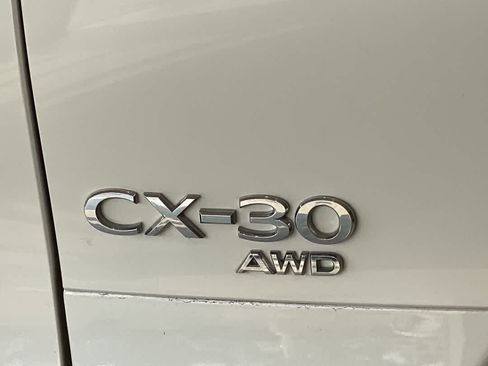 Used 2021 MAZDA CX-30 AWD 2.5 S w/ Select Package image 11