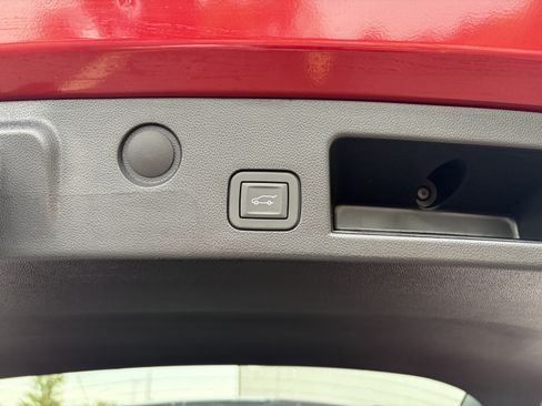 Used 2026 Chevrolet Equinox LT w/ Convenience Package II AWD/4WD image 17
