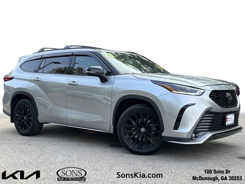 Used 2023 Toyota Highlander XSE image 1