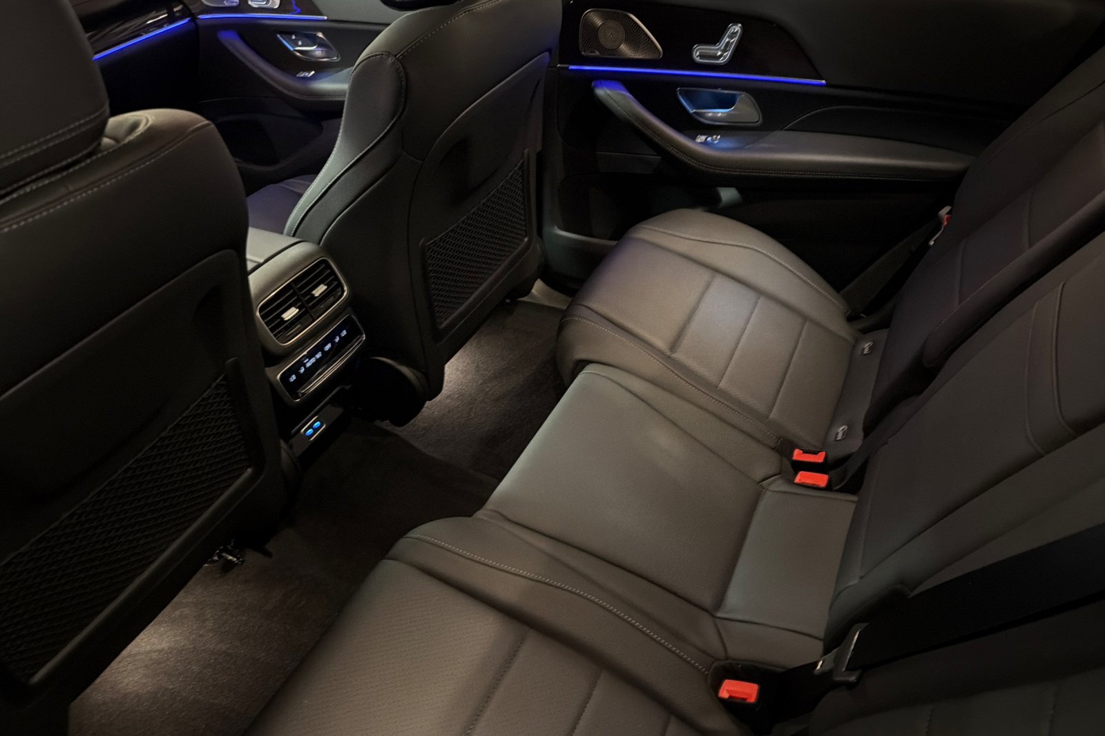New 2026 Mercedes-Benz GLS 450 4MATIC image 11