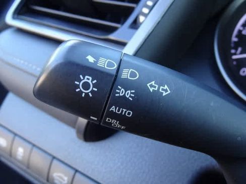 Used 2024 Toyota Camry SE image 22