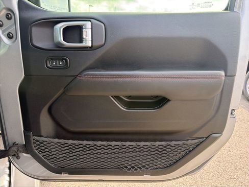 Used 2019 Jeep Wrangler Unlimited Rubicon image 25