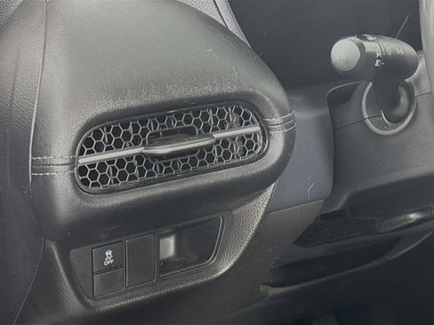 Certified 2024 Honda HR-V EX-L image 10