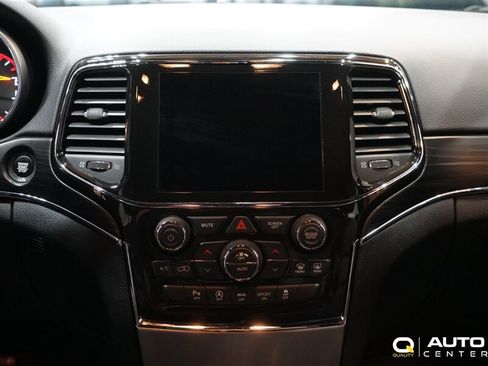 Used 2021 Jeep Grand Cherokee Limited AWD/4WD image 15