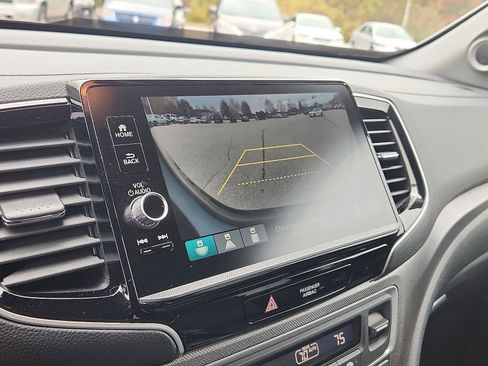 Certified 2025 Honda Ridgeline Sport image 19