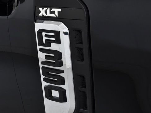 New 2026 Ford F350 XLT w/ FX4 Off-Road Package image 21