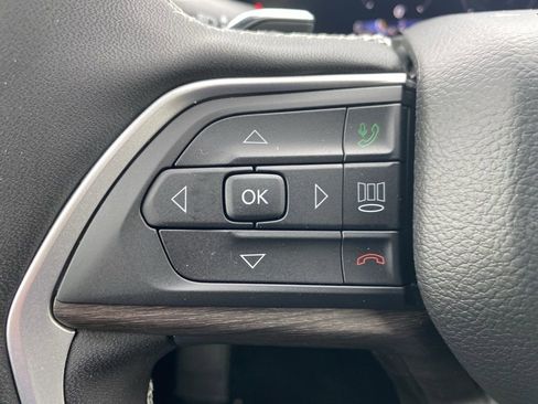 New 2025 Jeep Grand Cherokee L Limited w/ Black Appearance Package image 31