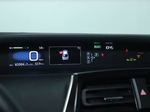 Certified 2018 Toyota Prius Two image 24