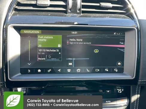 Used 2017 Jaguar F-PACE S image 19