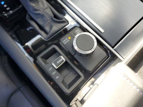 Used 2023 Toyota Tundra Platinum image 31