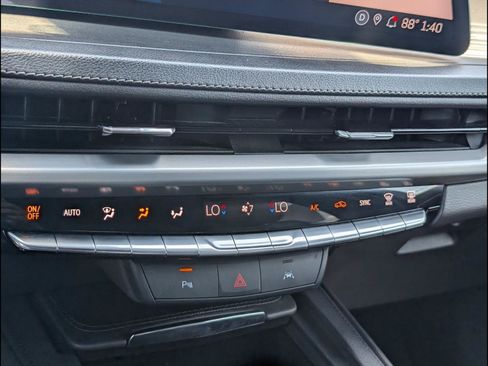 Used 2024 Cadillac XT4 Premium Luxury AWD/4WD image 16