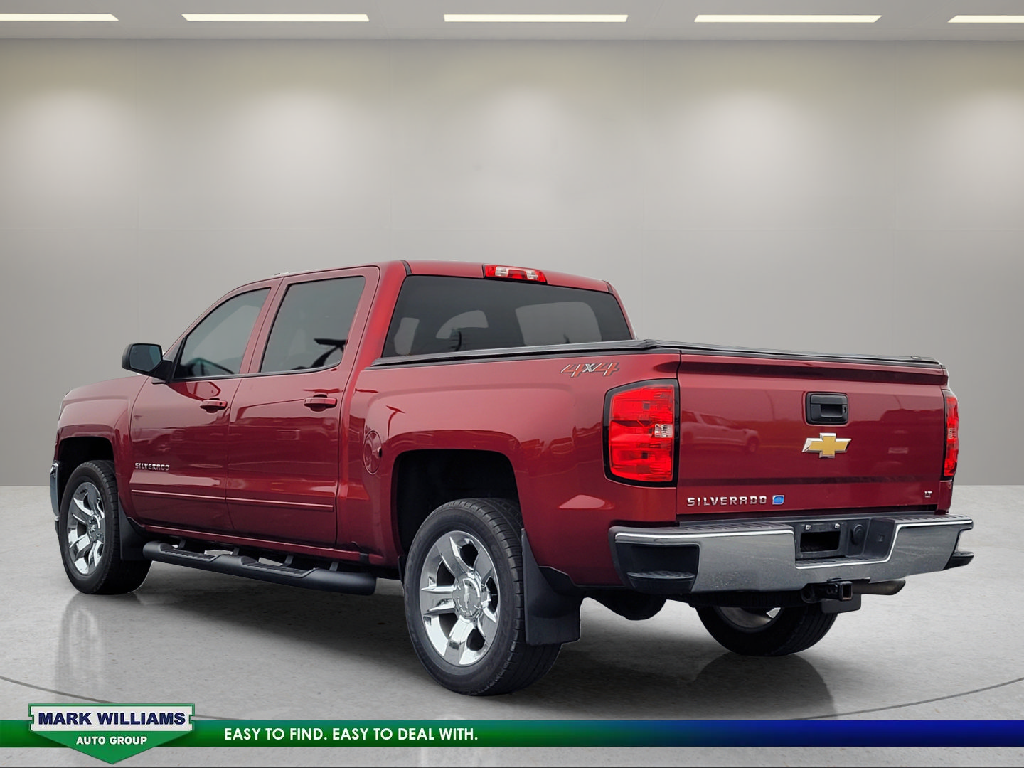 Used 2018 Chevrolet Silverado 1500 LT w/ LT Eassist Package AWD/4WD image 6