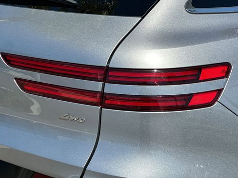 Used 2025 Genesis GV70 2.5T AWD/4WD image 38
