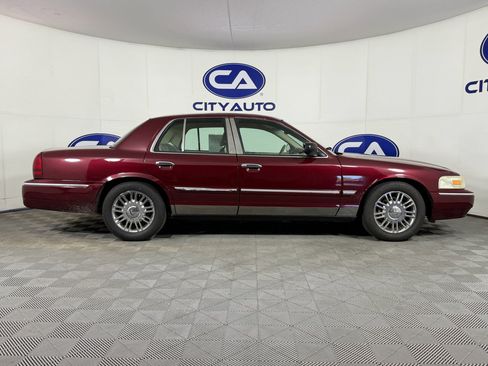 Used 2009 Mercury Grand Marquis LS image 3