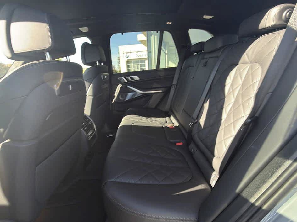 Used 2025 BMW X5 M60i AWD/4WD image 20