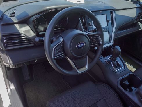 Certified 2025 Subaru Outback image 9