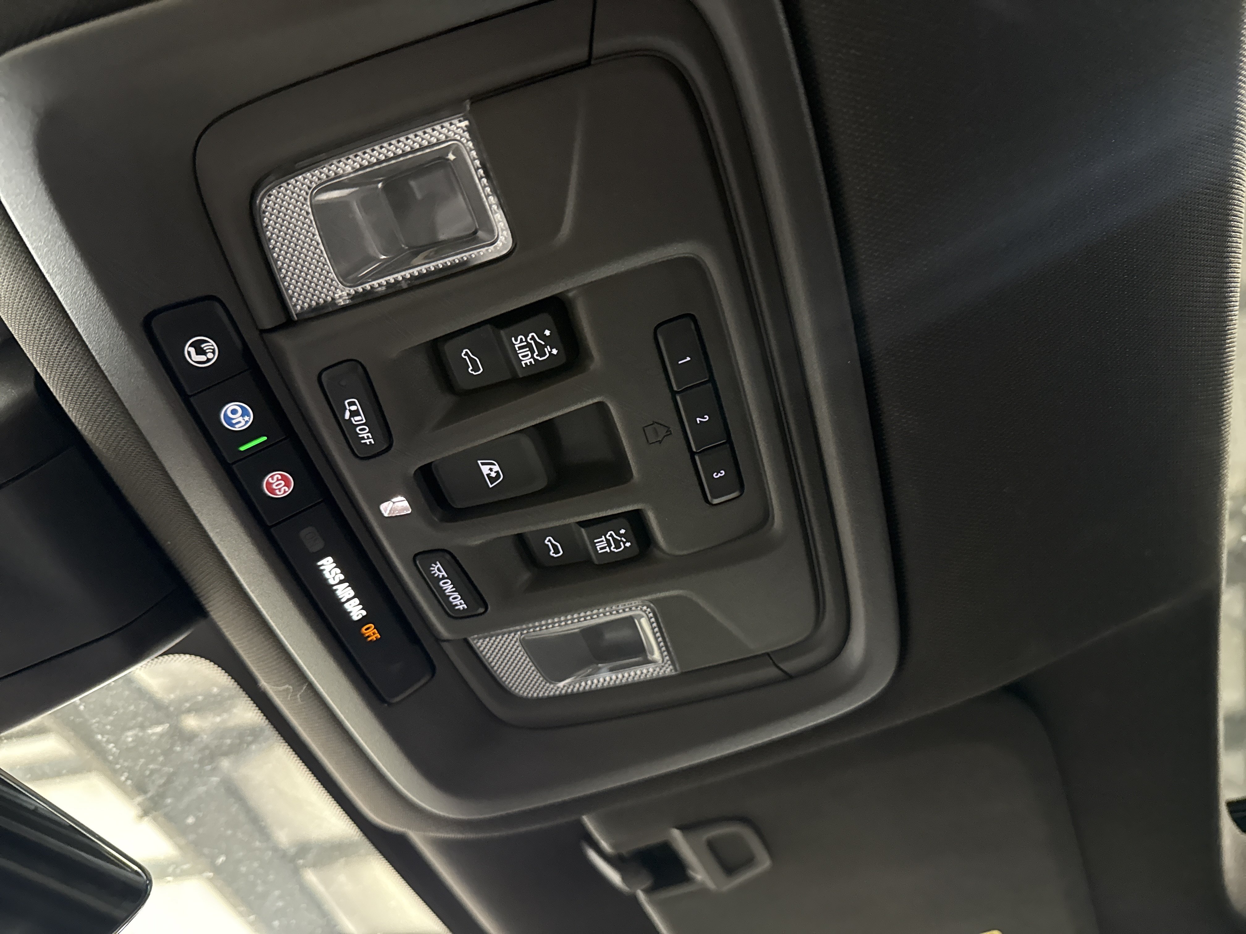 Used 2021 GMC Sierra 2500 Denali w/ Denali Ultimate Package AWD/4WD image 12