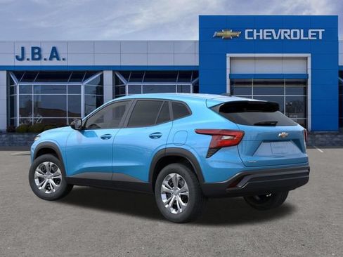 New 2026 Chevrolet Trax LS w/ Driver Confidence Package FWD image 3
