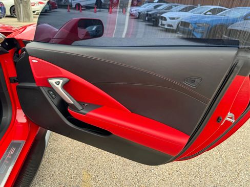 Used 2016 Chevrolet Corvette Z06 w/ 3LZ Preferred Equipment Group image 21