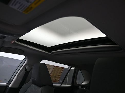 Certified 2022 Toyota RAV4 XLE image 26