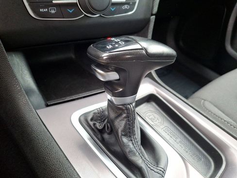 Used 2022 Dodge Charger SXT RWD image 12