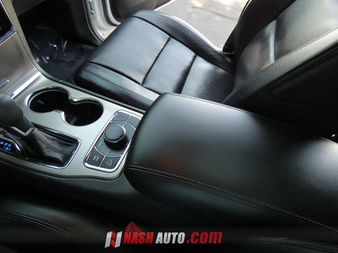 Used 2019 Jeep Grand Cherokee Limited w/ Luxury Group II AWD/4WD image 60