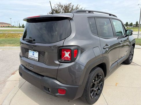 Used 2020 Jeep Renegade Altitude FWD image 18
