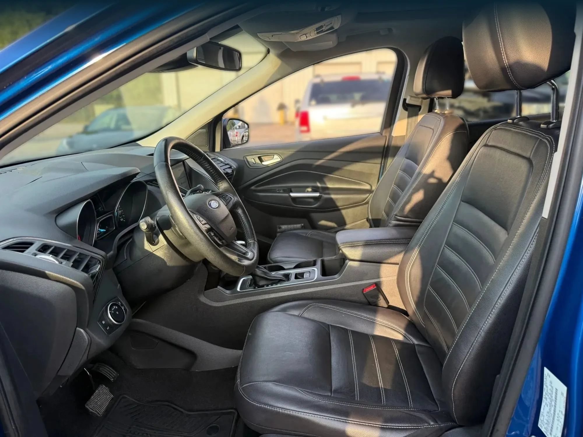 Used 2017 Ford Escape Titanium w/ Equipment Group 301A FWD image 2