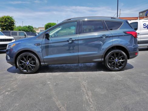 Used 2019 Ford Escape SE FWD image 8