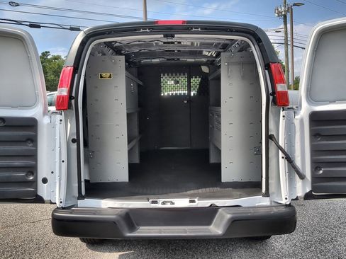 New 2025 GMC Savana 2500 Extended w/ Driver Convenience Package image 22