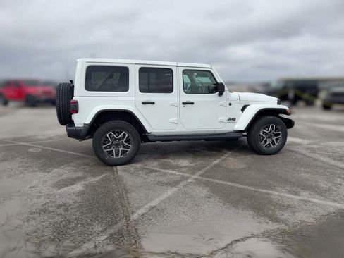 New 2026 Jeep Wrangler Sahara image 13