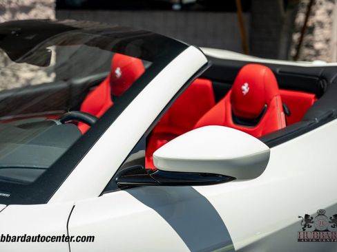 Used 2022 Ferrari Portofino M RWD image 39