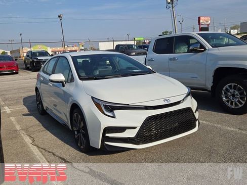 New 2026 Toyota Corolla SE w/ SE Package FWD image 1