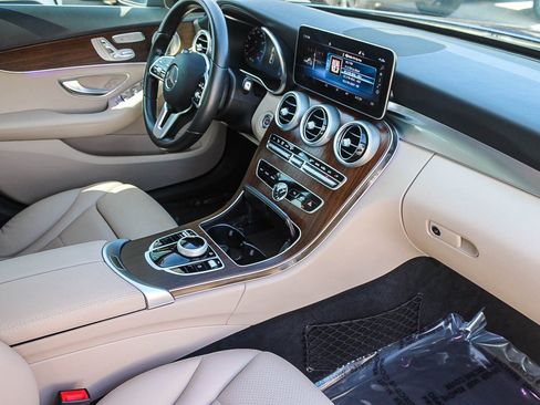 Used 2021 Mercedes-Benz C 300 Sedan image 17