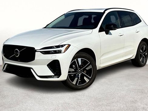 New 2026 Volvo XC60 B5 Core image 2