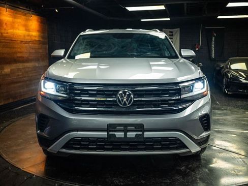 Used 2020 Volkswagen Atlas Cross Sport SE FWD image 4