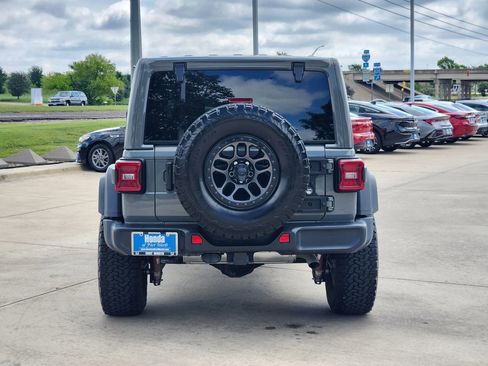 Used 2022 Jeep Wrangler Unlimited Sport AWD/4WD image 6