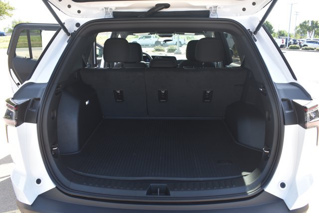 New 2027 Chevrolet Equinox LT FWD image 16