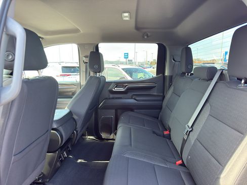 Used 2024 Chevrolet Silverado 1500 LT image 35