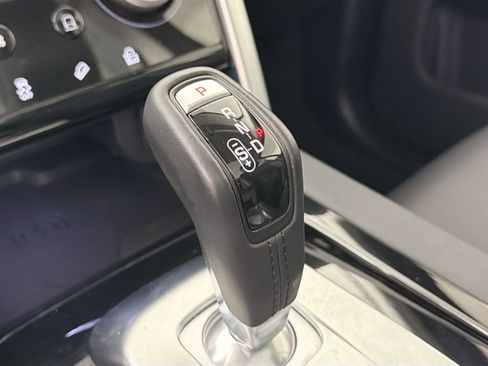 Certified 2023 Land Rover Discovery Sport S image 18