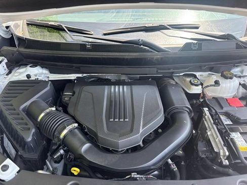 Used 2025 Buick Enclave Sport Touring w/ Super Cruise Package FWD image 30