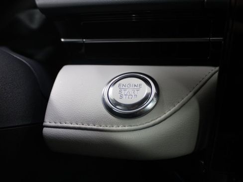 Used 2024 Lincoln Nautilus Reserve image 51