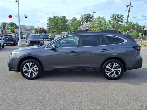 Used 2022 Subaru Outback Limited w/ Popular Package #2 AWD/4WD image 2