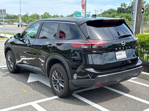 Certified 2024 Nissan Rogue S FWD image 6