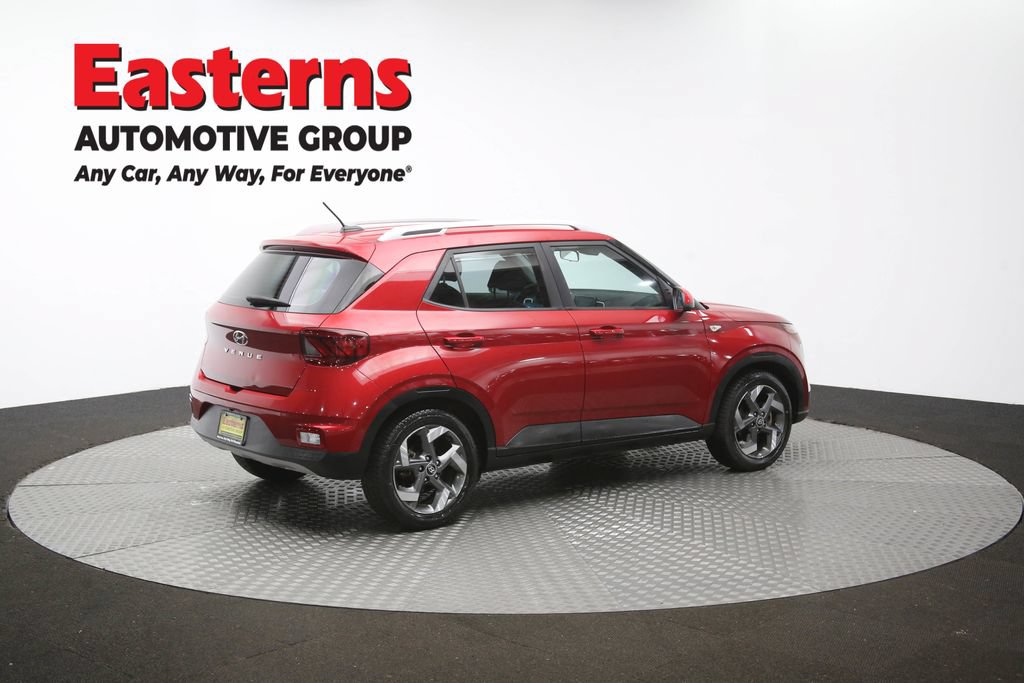 Used 2023 Hyundai Venue Limited FWD image 43