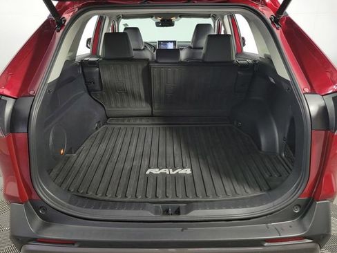 Used 2020 Toyota RAV4 Limited FWD image 27