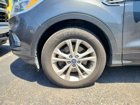 Used 2019 Ford Escape SE AWD/4WD image 6